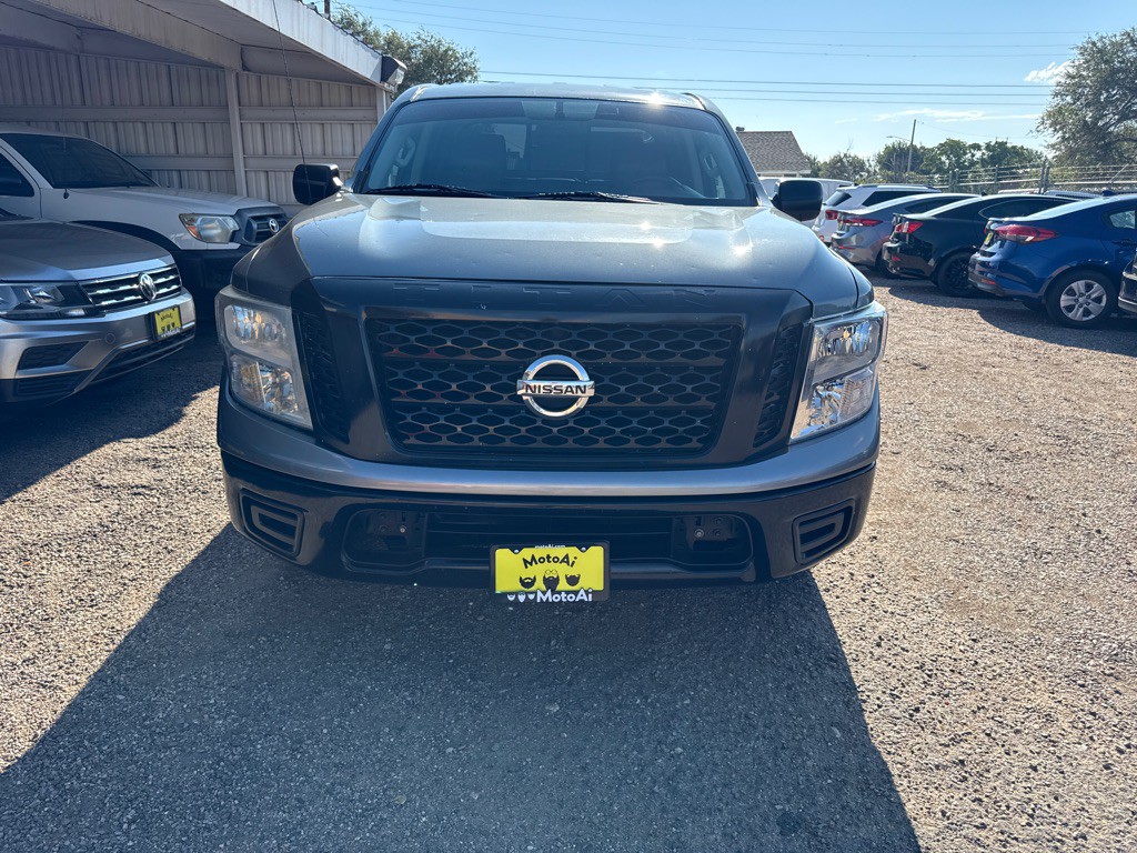 2018 Nissan Titan Image 3