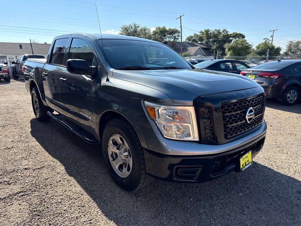 2018 Nissan Titan Image 4