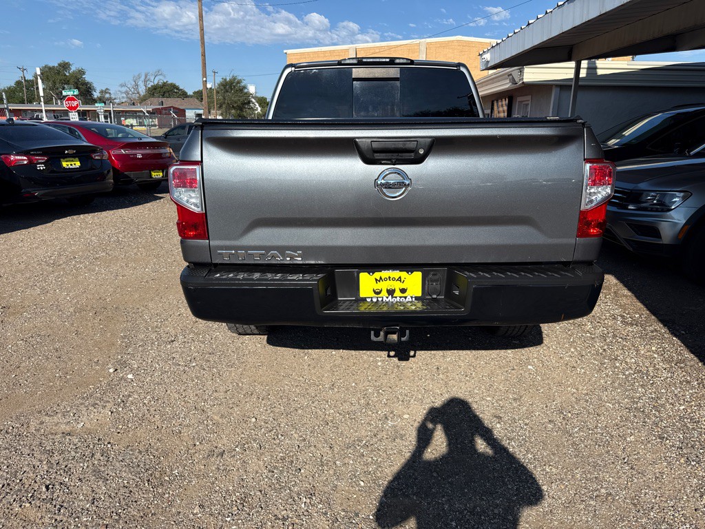 2018 Nissan Titan Image 7