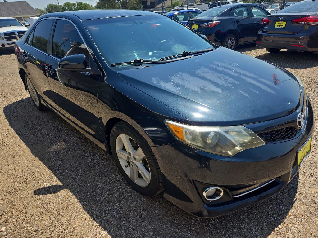 2014 Toyota Camry Image 6