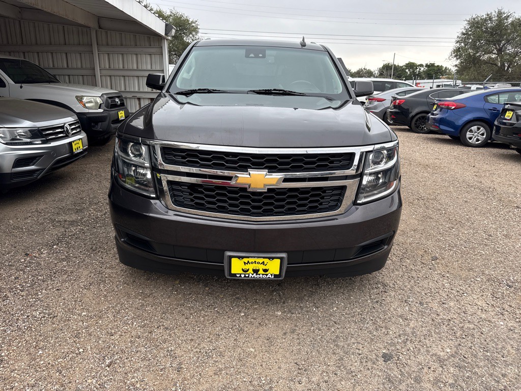 2018 Chevrolet Suburban Image 3