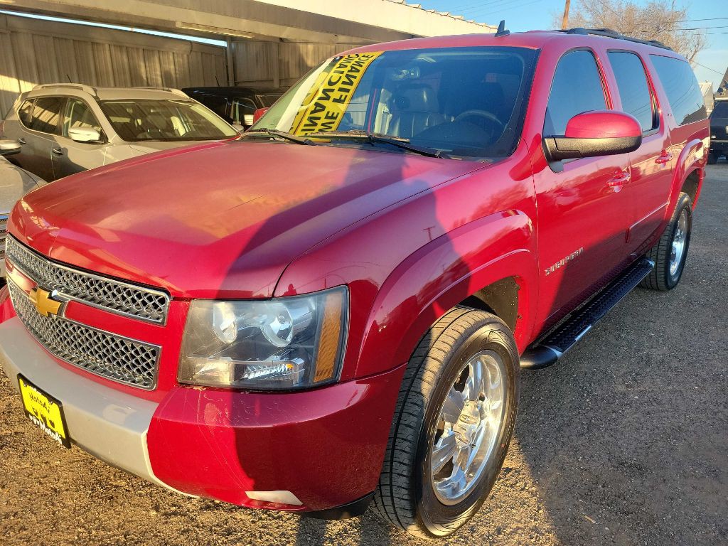 2013 Chevrolet Suburban Image 8
