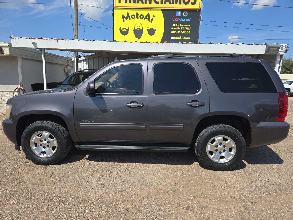 2010 Chevrolet Tahoe Image 2