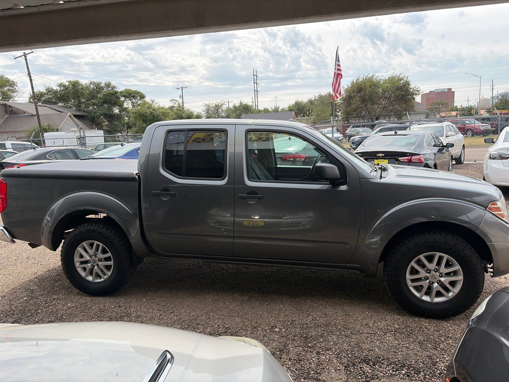 2017 Nissan Frontier Image 7