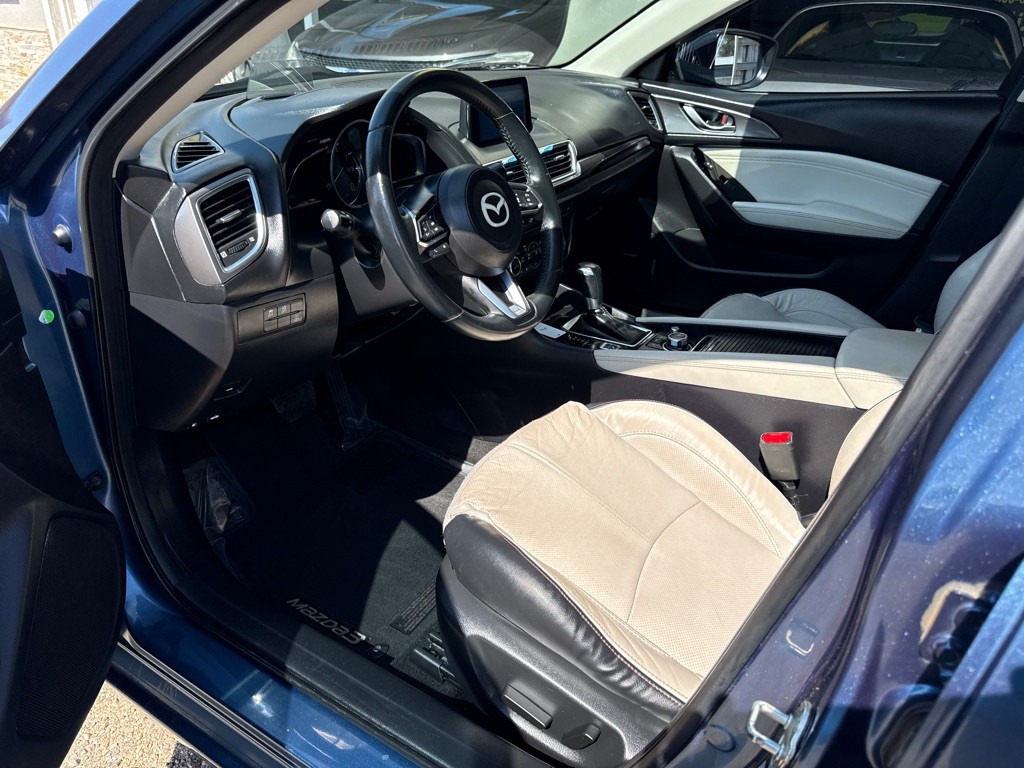2017 Mazda Mazda3 Image 9