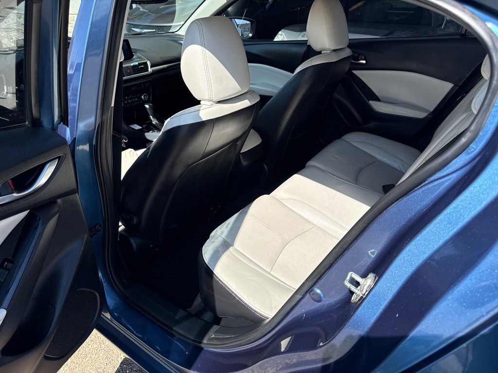 2017 Mazda Mazda3 Image 10