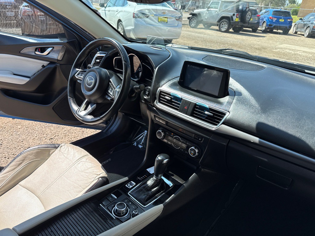 2017 Mazda Mazda3 Image 13