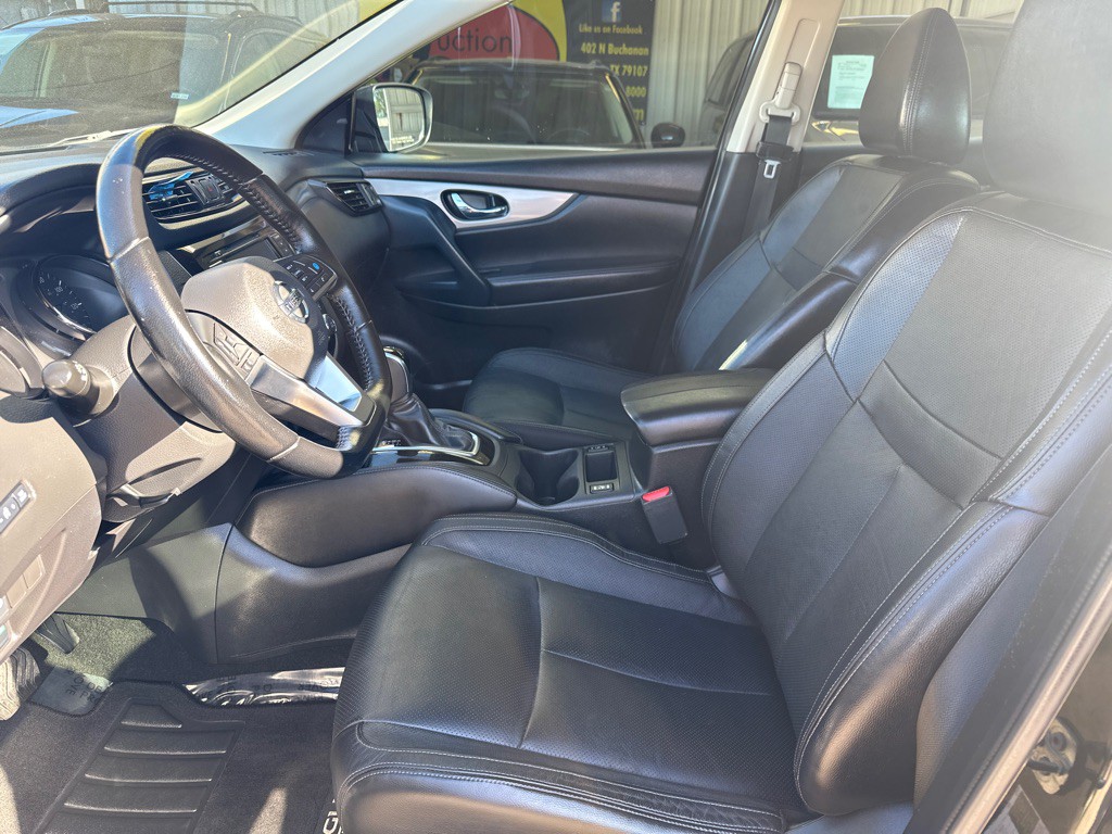 2020 Nissan Rogue Image 9