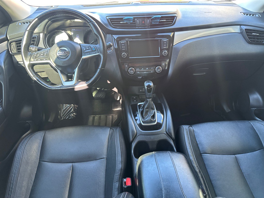 2020 Nissan Rogue Image 10