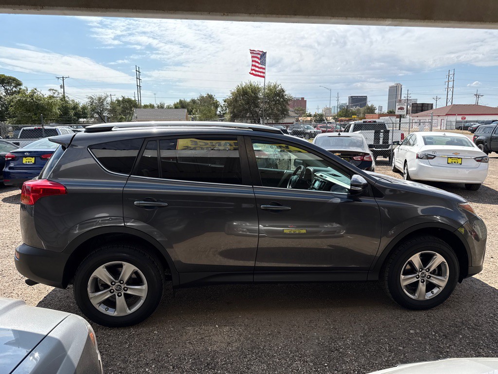 2015 Toyota Rav4 Image 5
