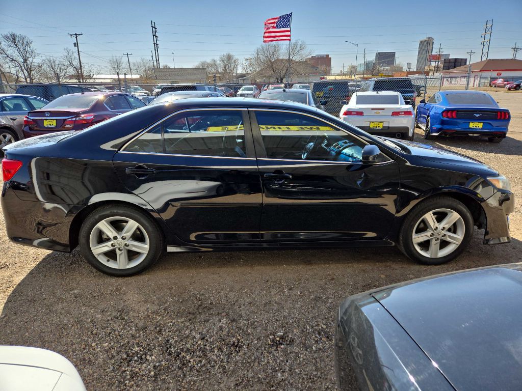 2012 Toyota Camry Image 5