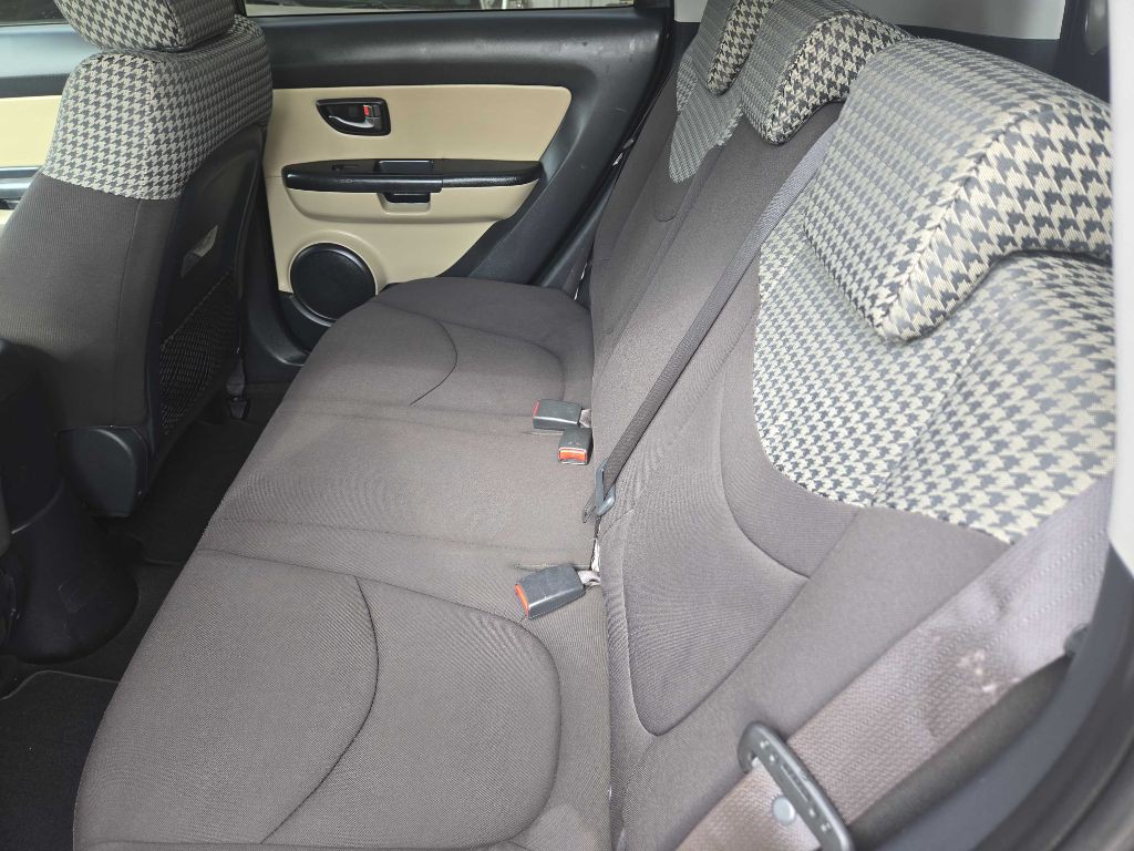 2010 Kia Soul Image 12