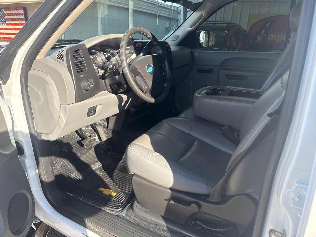 2013 Chevrolet Silverado 1500 Image 9