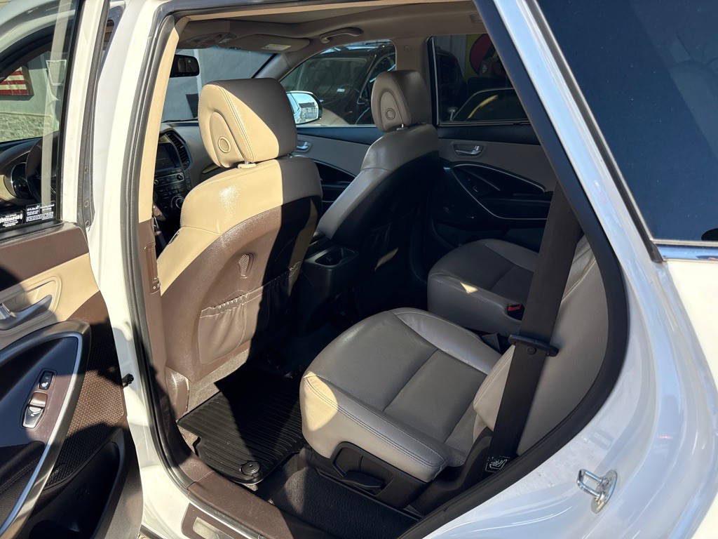 2018 Hyundai Santa Fe Image 10