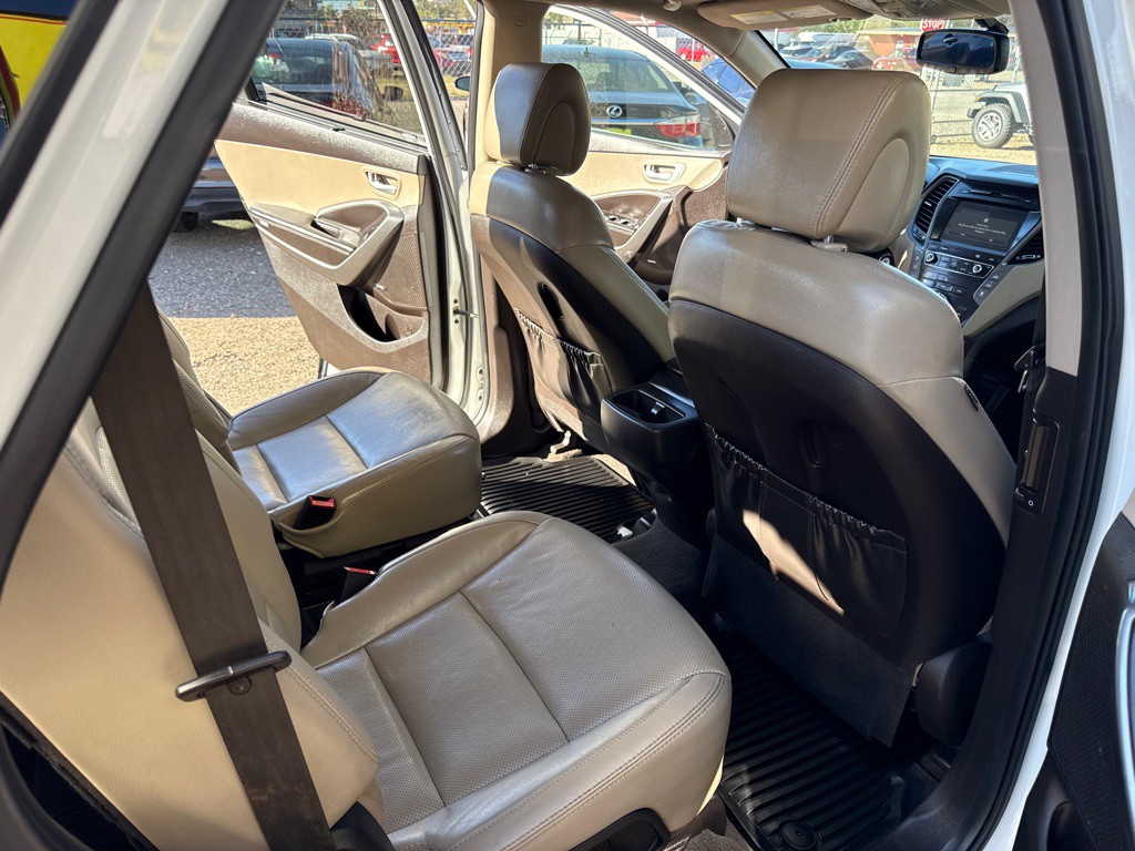 2018 Hyundai Santa Fe Image 12
