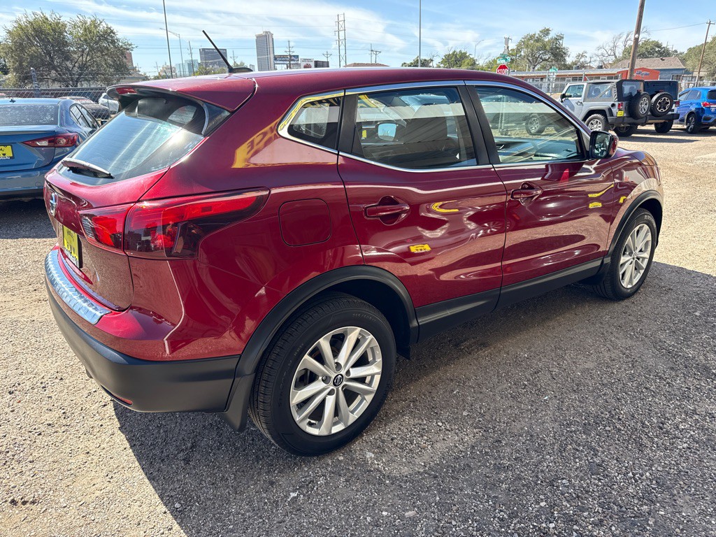 2019 Nissan Rogue Image 6