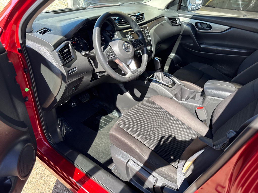 2019 Nissan Rogue Image 9