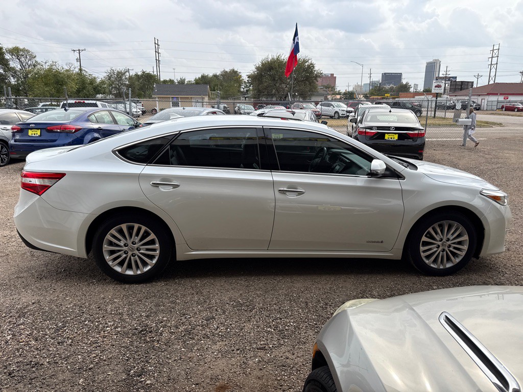 2015 Toyota Avalon Image 5