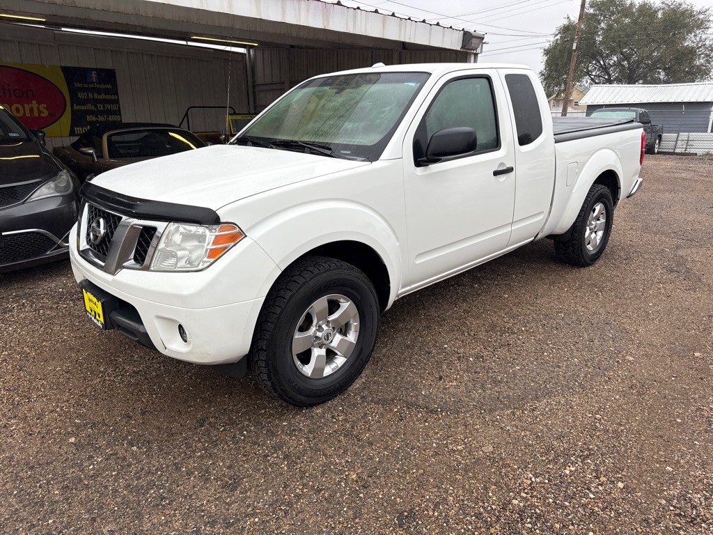 2013 Nissan Frontier Image 2