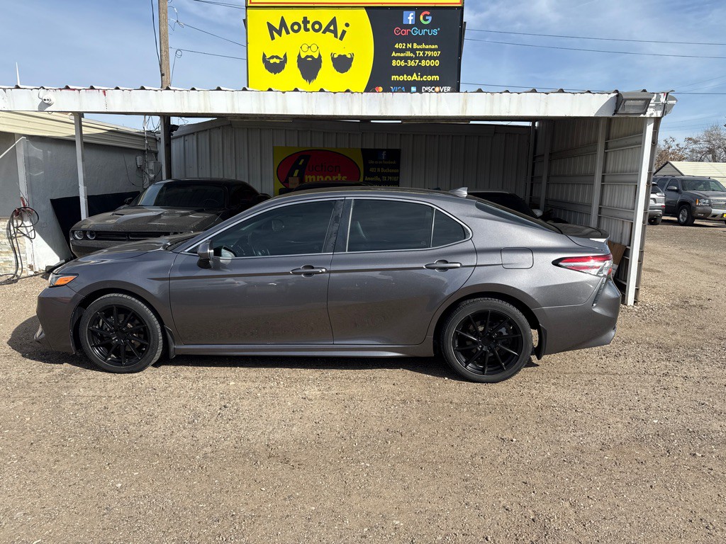 2019 Toyota Camry Image 1