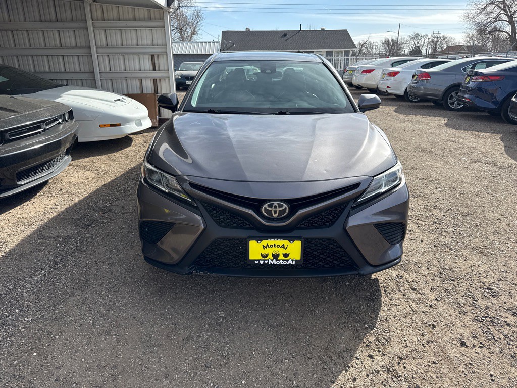 2019 Toyota Camry Image 3