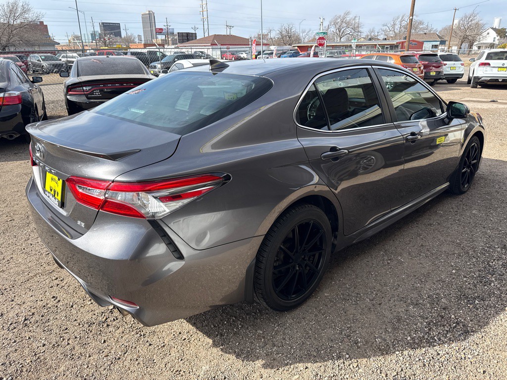 2019 Toyota Camry Image 6