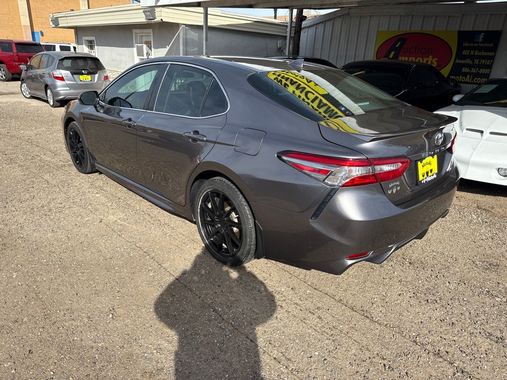 2019 Toyota Camry Image 8