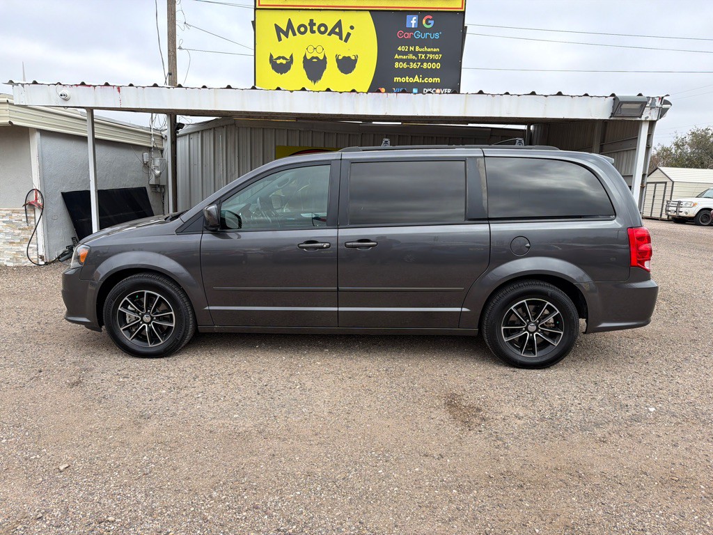 2017 Dodge Grand Caravan Image 1