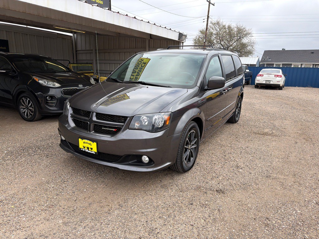 2017 Dodge Grand Caravan Image 2