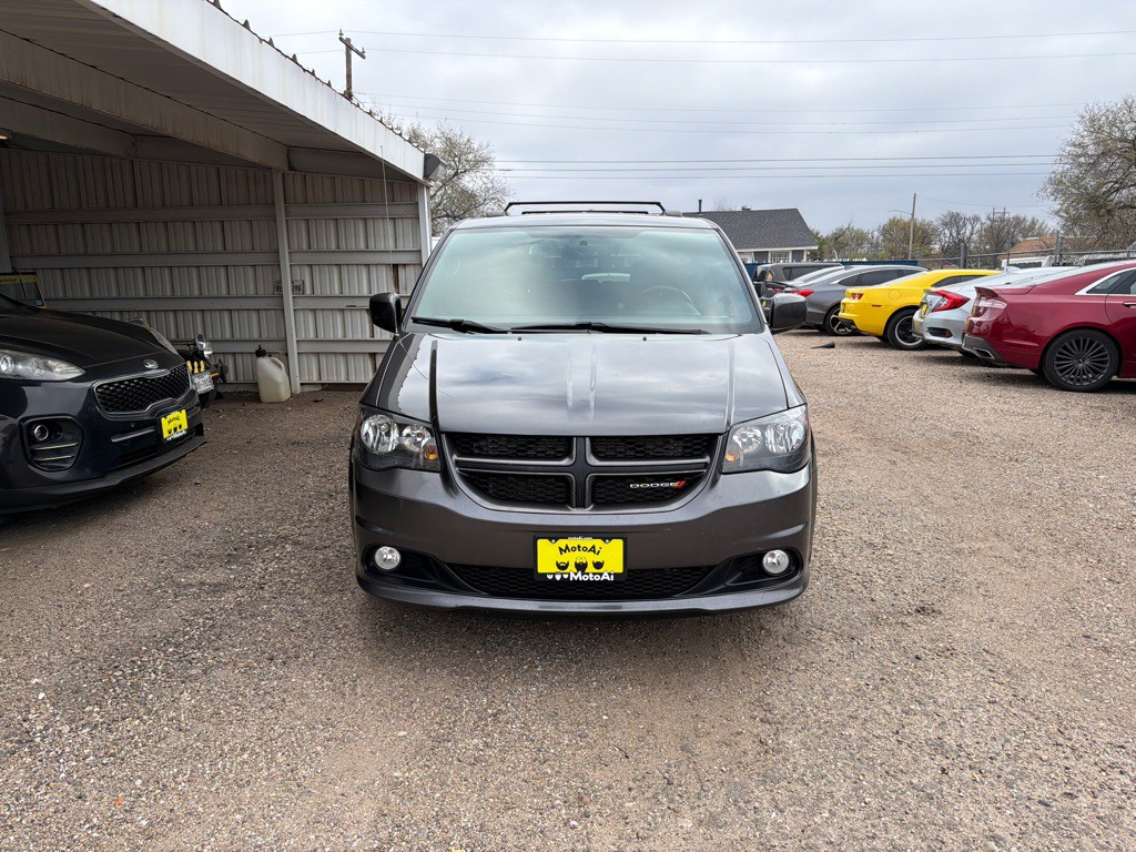 2017 Dodge Grand Caravan Image 3