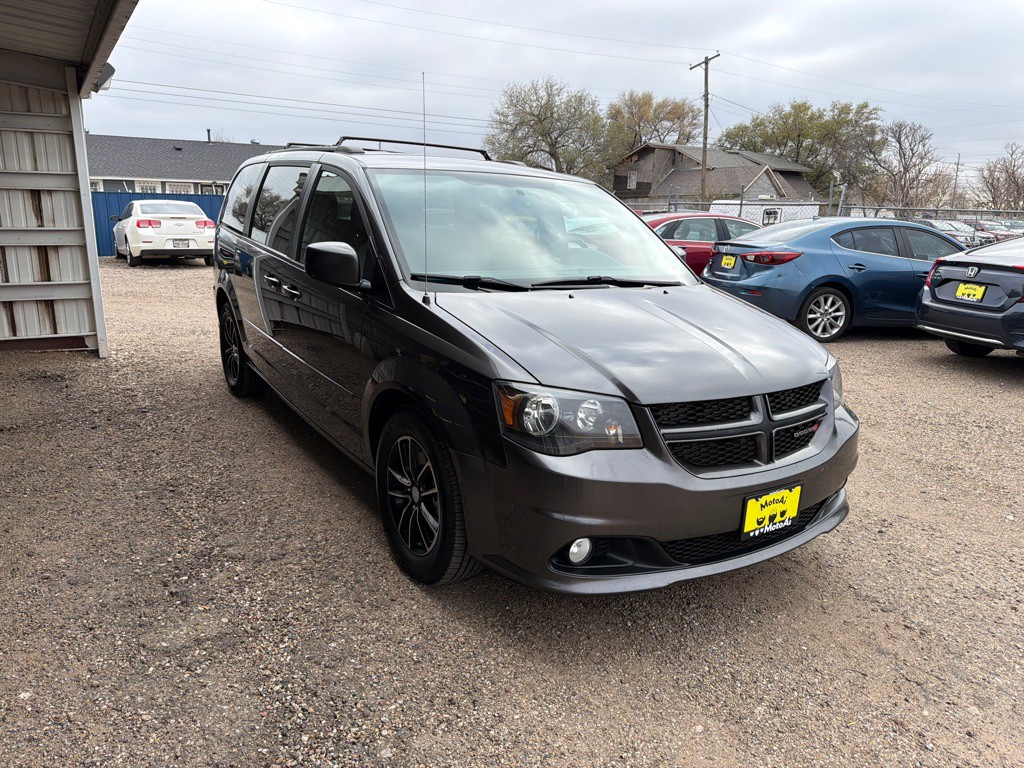 2017 Dodge Grand Caravan Image 4