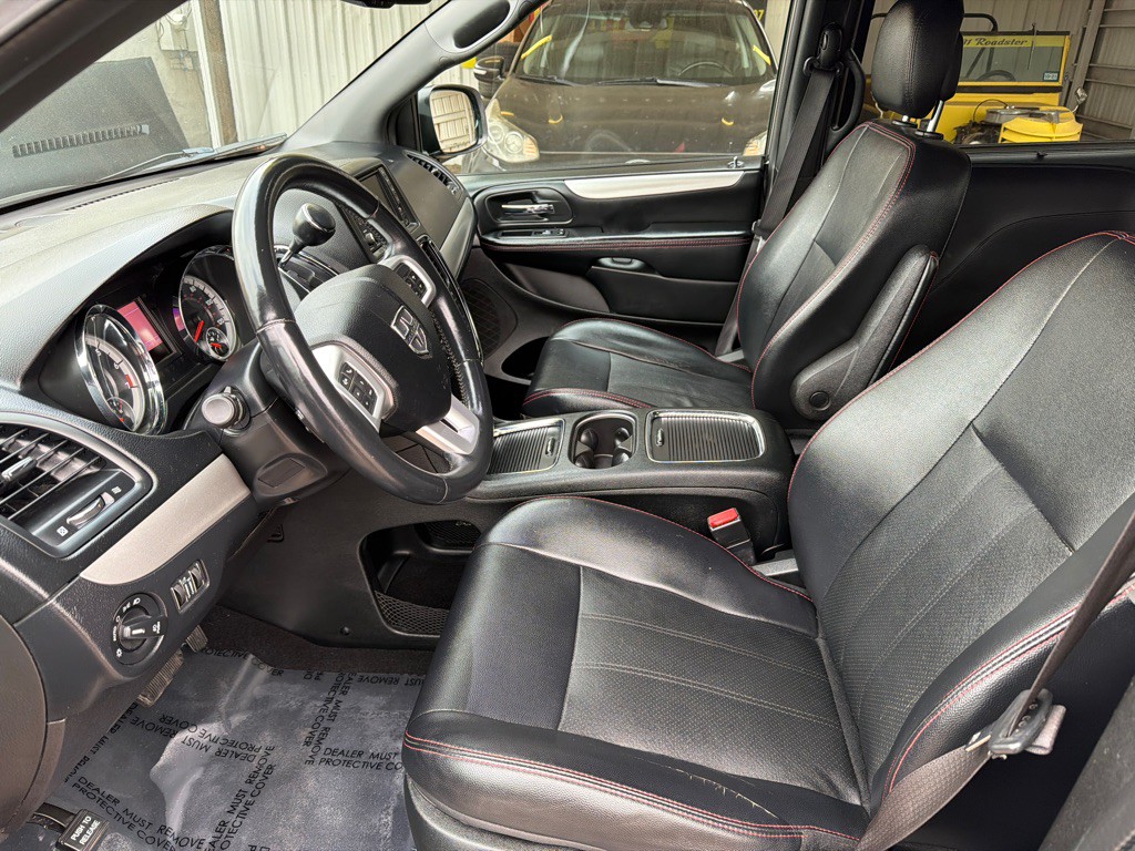 2017 Dodge Grand Caravan Image 12