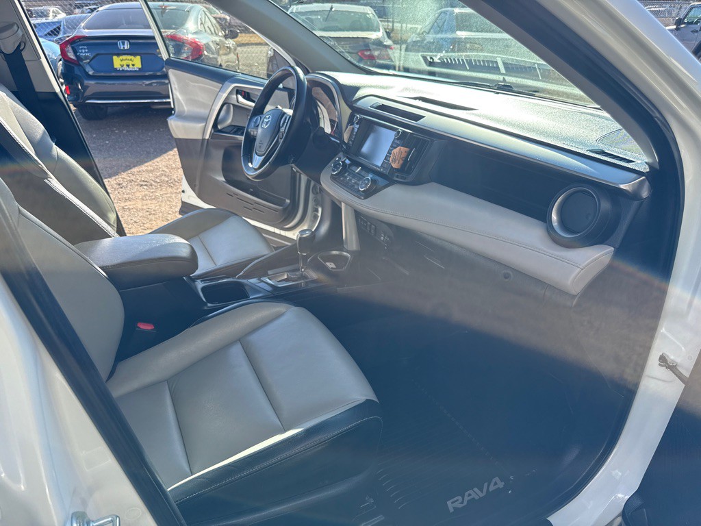 2016 Toyota Rav4 Image 13