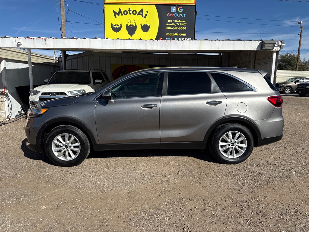 2019 Kia Sorento Image 1