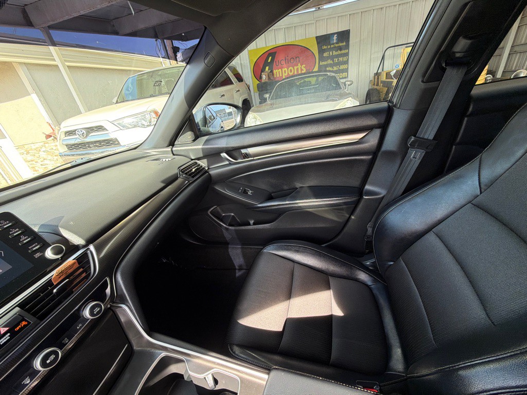 2018 Honda Accord Image 12