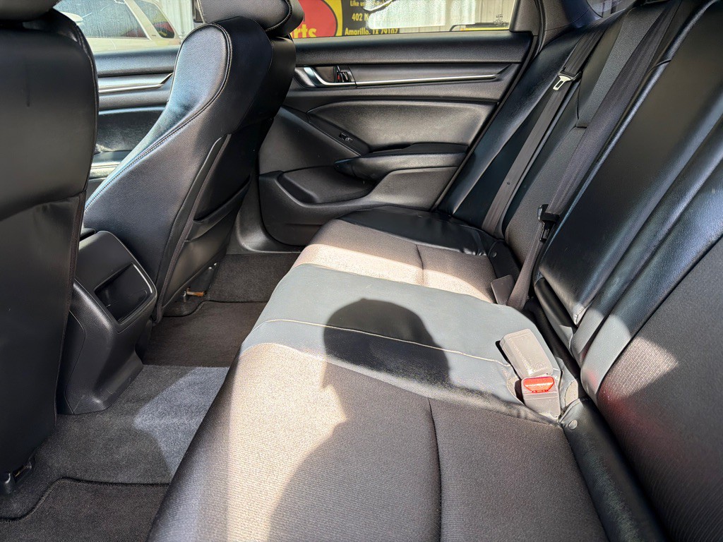 2018 Honda Accord Image 14