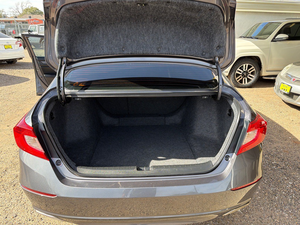 2018 Honda Accord Image 15