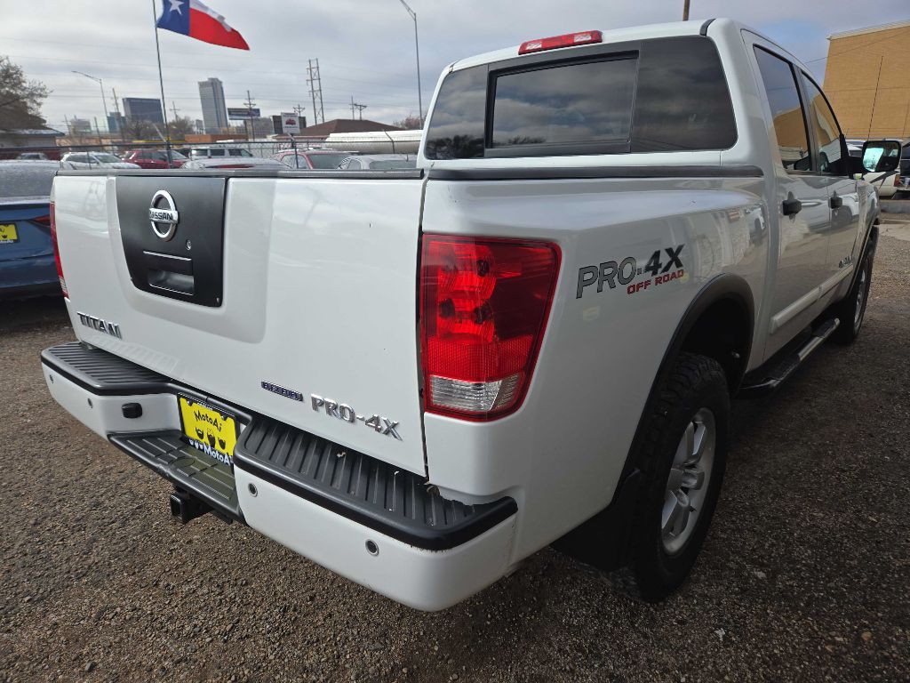 2012 Nissan Titan Image 2