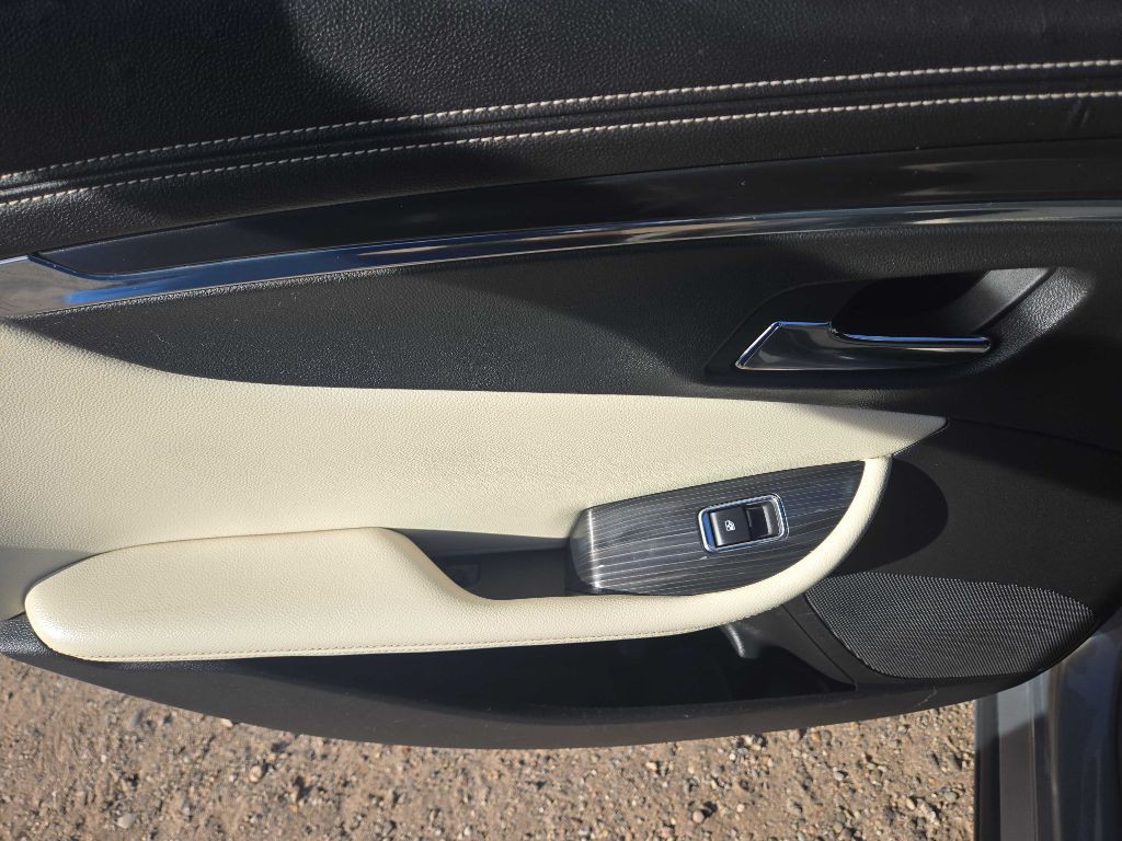 2017 Chevrolet Impala Image 13