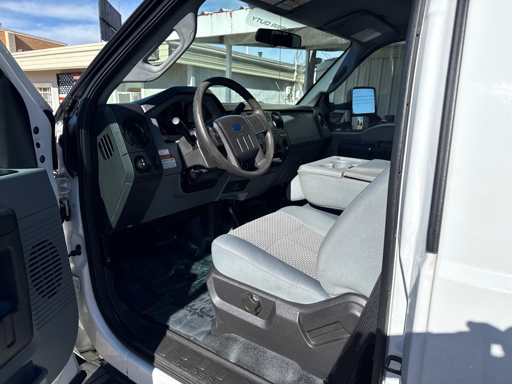 2013 Ford F-350 Image 9