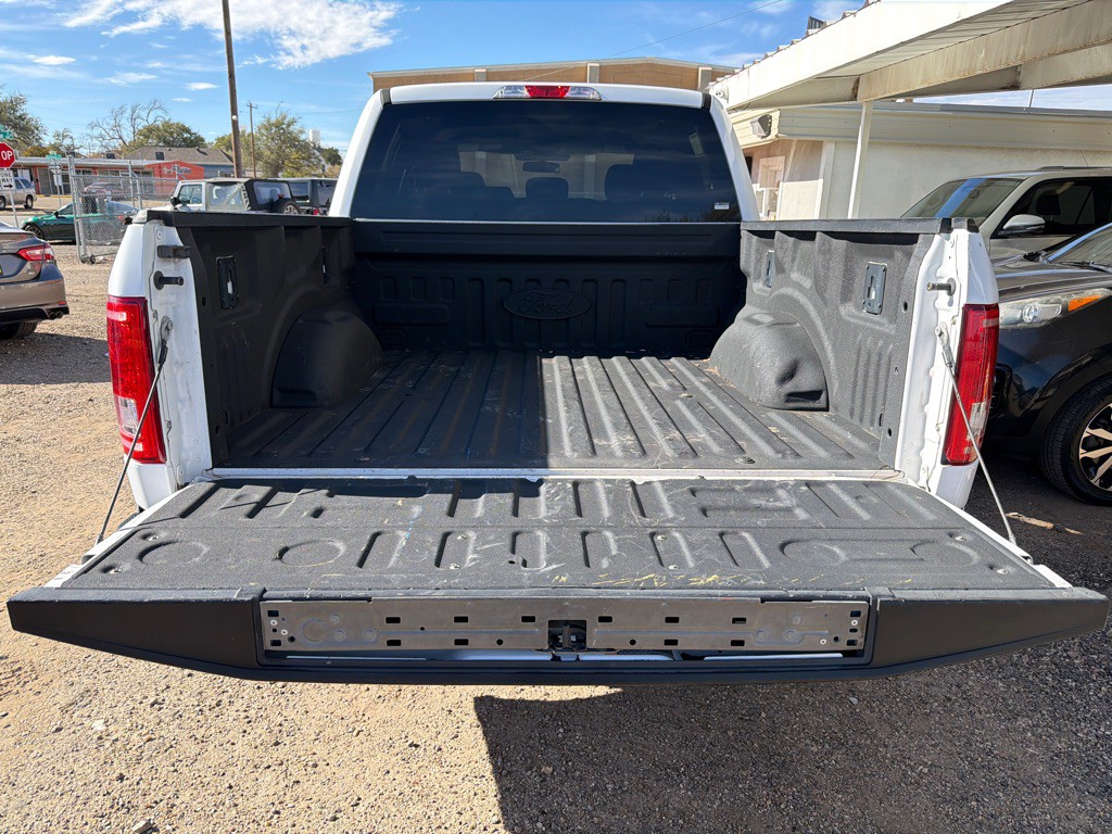 2017 Ford F-150 Image 9