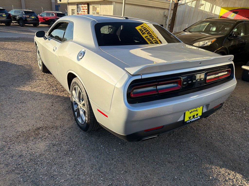 2021 Dodge Challenger Image 10