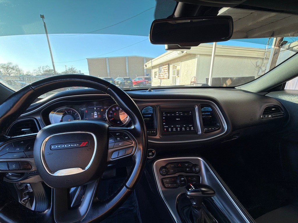 2021 Dodge Challenger Image 13