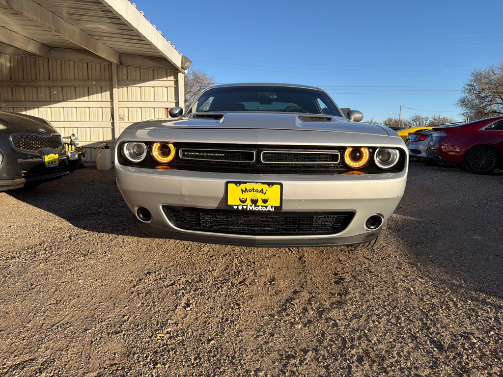 2021 Dodge Challenger Image 3