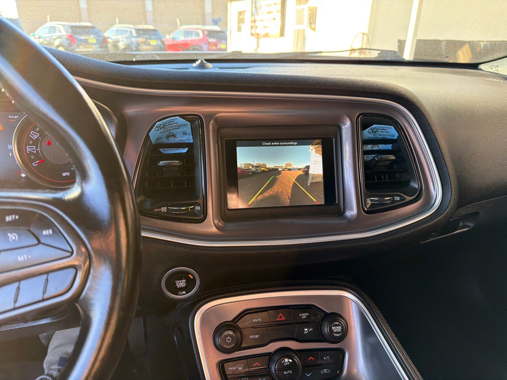 2021 Dodge Challenger Image 14