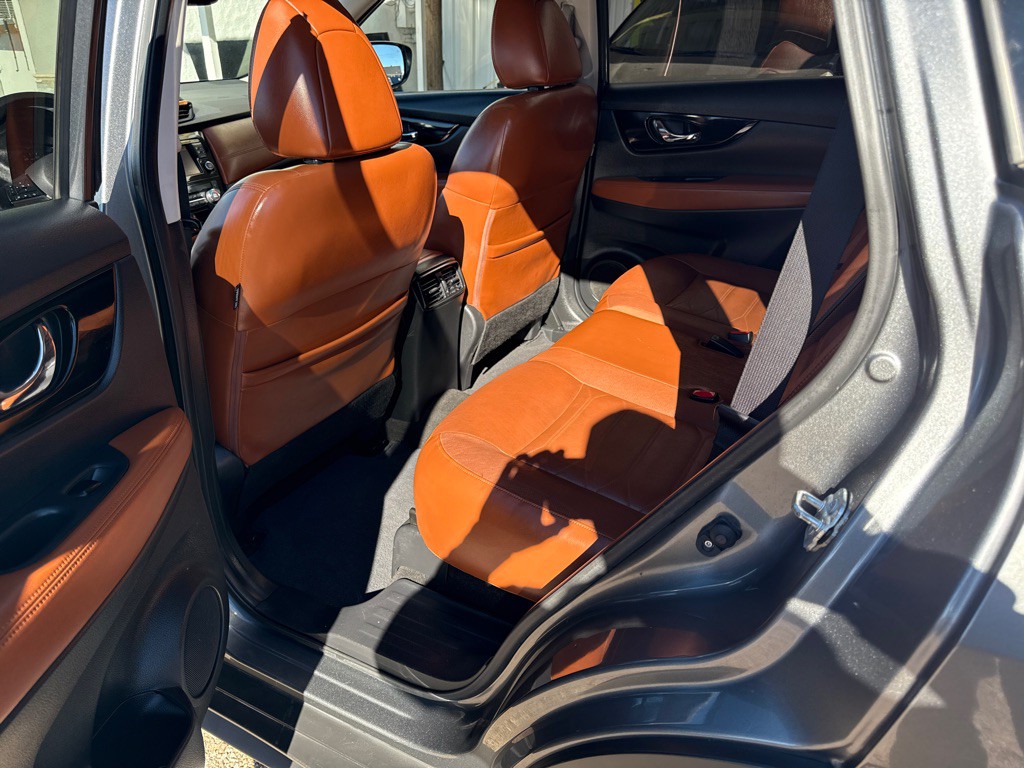 2017 Nissan Rogue Image 10