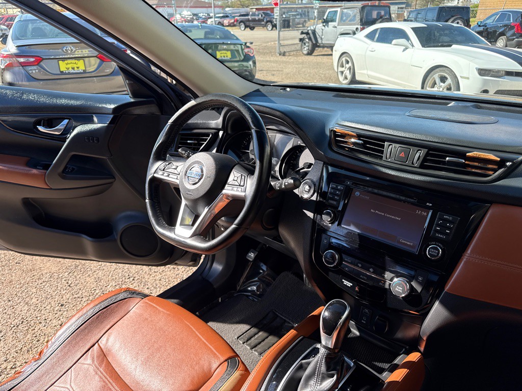 2017 Nissan Rogue Image 13