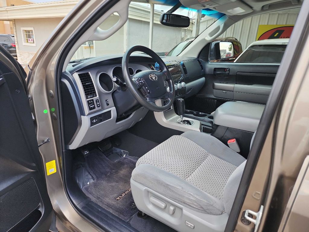 2013 Toyota Tundra Image 9