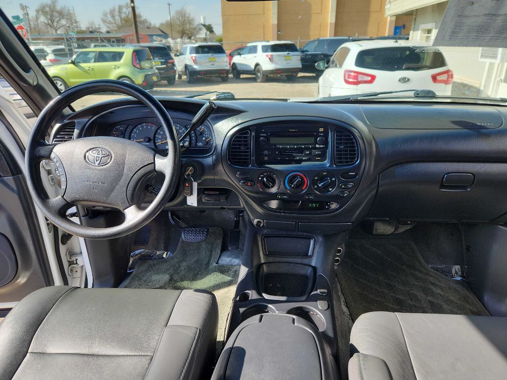 2004 Toyota Tundra Image 21