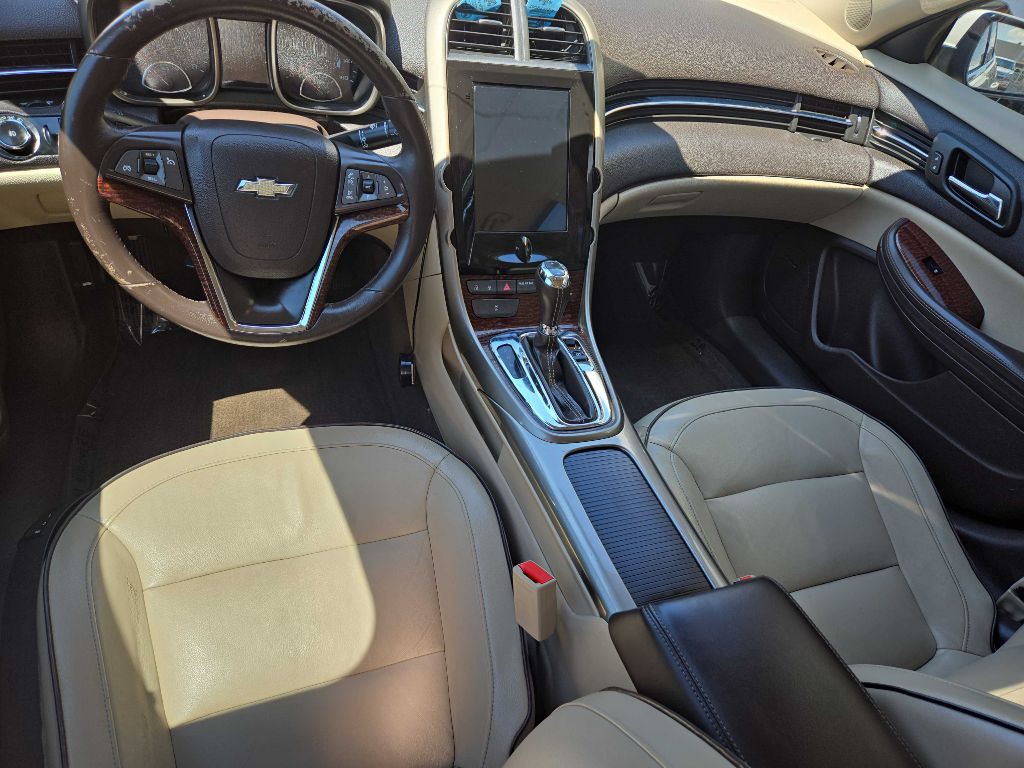 2013 Chevrolet Malibu Image 10